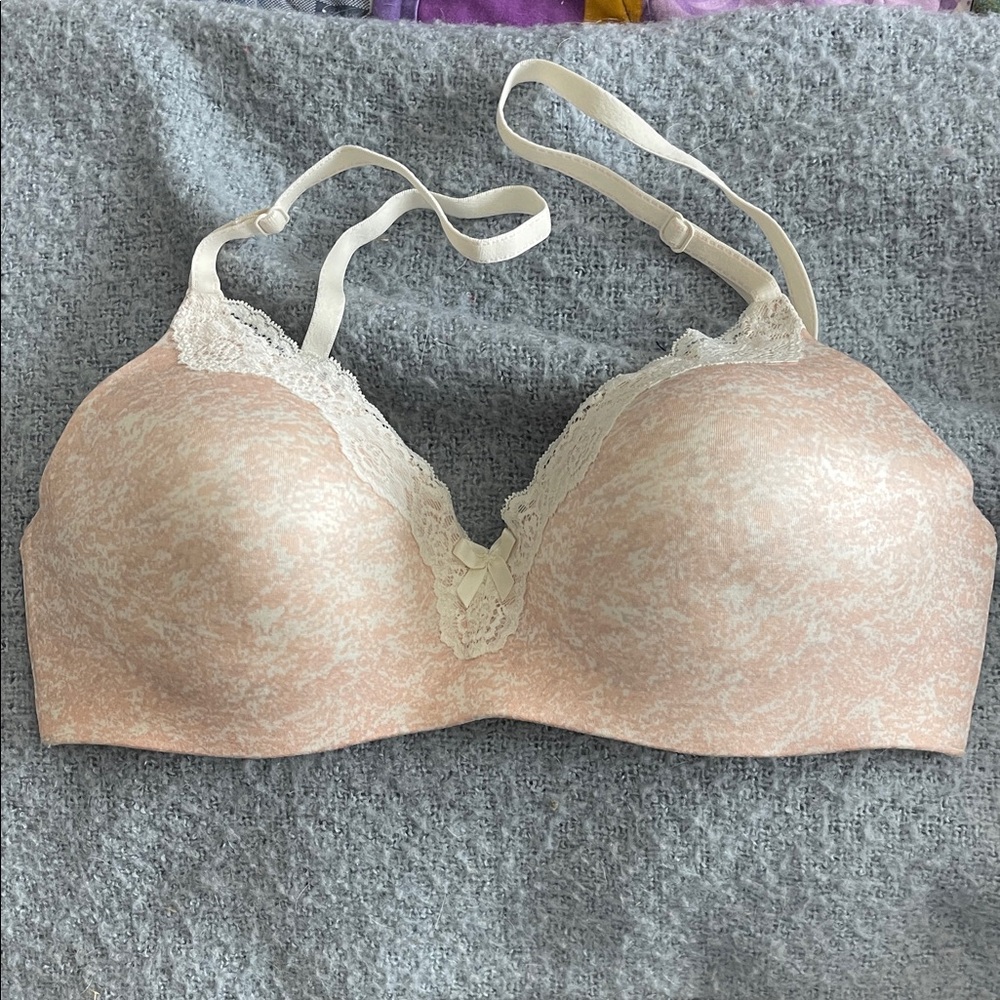 Maidenform Lace Accent Padded Bra in Cream and Pink